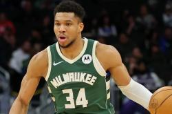 九游娱乐-包含字母哥在公牛比赛中高光表现，势不可挡引发热议！的词条