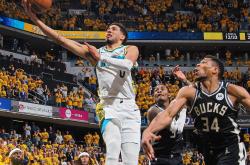 九游娱乐-字母哥连续七场比赛得分超过败北，TES不断突破！