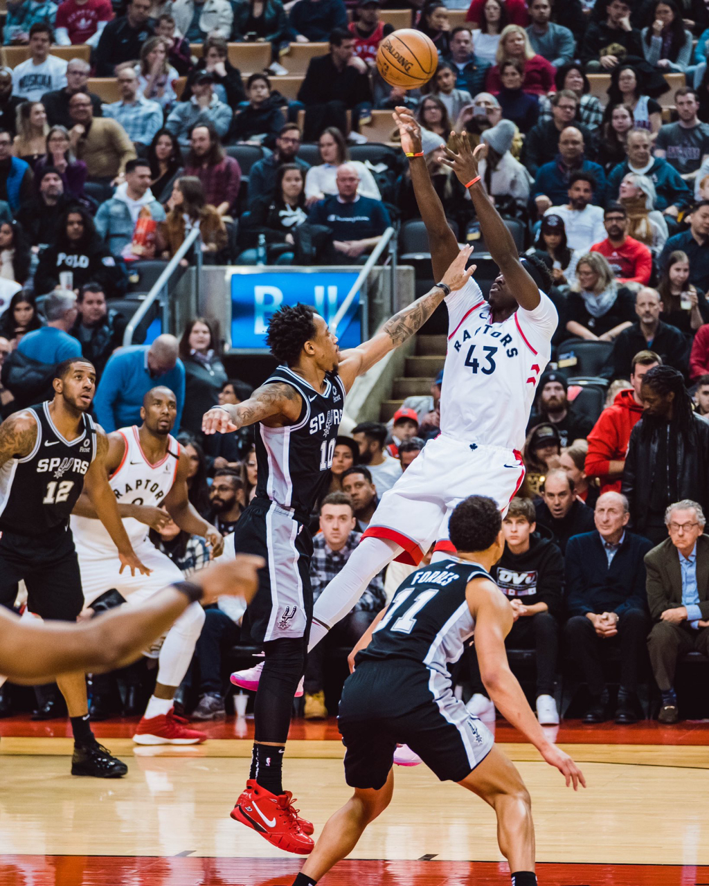 西亚卡姆在阿森纳比赛中精彩发挥，突破纪录引发热议！的简单介绍